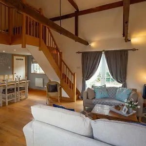 cherry-orchard-lodge.tophotelsbath.com/